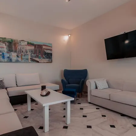 Apartamento Family House In