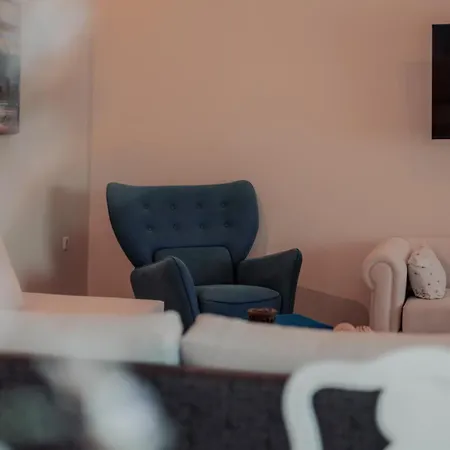 アパート Family House In ナフプリオ