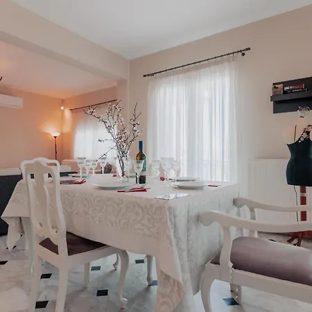Family House In Nafplio