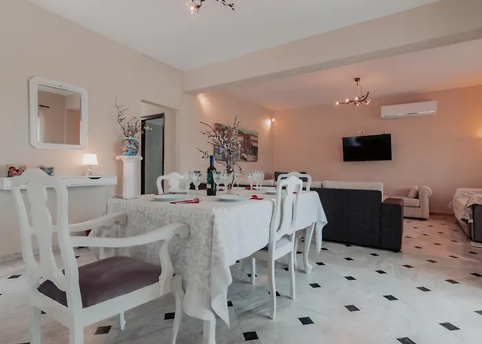 Family House In * Nauplion